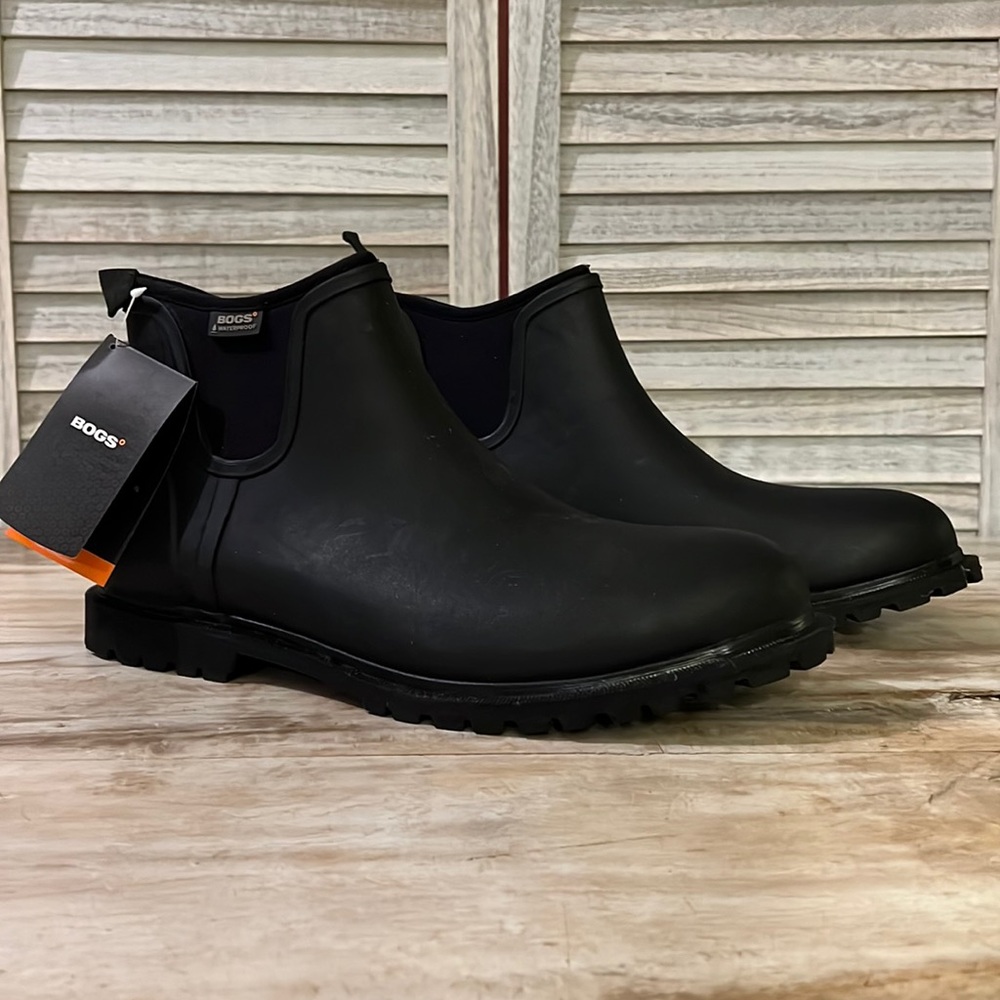 NWT Mens Bogs Sauvie Slip On Boots Black 14